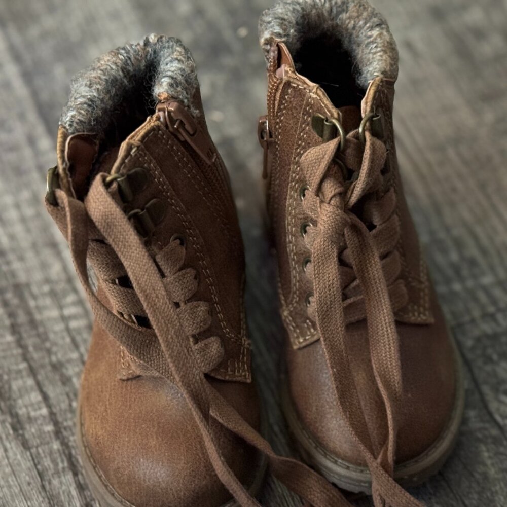 Kids Brown Faux Fur Lined Combat Boots Size 6